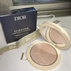 新品★未使用ディオールスキン　フォーエヴァークチュールルミナイザー02