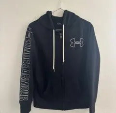 【値下げ】【アンダーアーマー】 レディースパーカー　SMサイズ