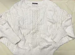 ホワイト ケーブルニット Mサイズ