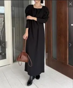 【CAPRICIEUX LE'MAGE】スクエアパフワンピース