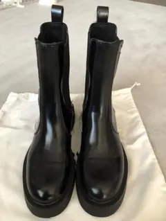 ZARA サイドゴアブーツ