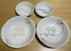 【新品未使用】お皿　ミッキー　大小4枚セットのサムネイル