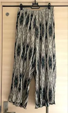 チチカカ キカ柄プリーツワイドパンツ