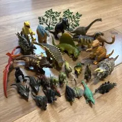 恐竜　フィギュア　28体　セット　まとめ売り