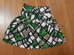 スカートのサムネイル