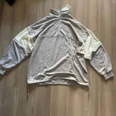 新品タグ付き！しまむらルナシオンベージュハイネック スウェット　トレーナー