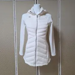 ♡DESCENTE♡ゴルフ♡ホワイト♡ フード付き /スリム/フィットジャケット