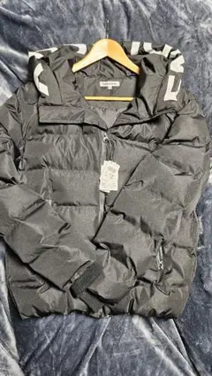 ブラックダウンジャケット フード付き　新品Mサイズ