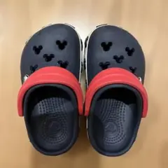 クロックス ミッキー型 ベビーサンダル ネイビー/レッド