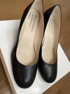 MARGARET HOWELL idea ブラックウェッジヒール