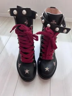 ブラック ハイカットブーツ 星と蜂刺繍のサムネイル