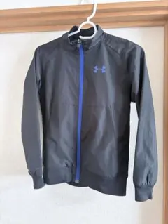 UNDER ARMOUR フード付きウィンドブレーカー ネイビー - メルカリ