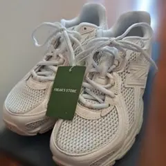 Item thumbnail for item d36b7a03-5ef0-40a7-9307-21d5549cf48f