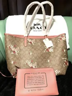 COACH コーチ　花柄リバーシブルトートバッグ ポーチ付き新品未使用