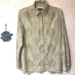 極美品❣️ グリーン色　リバティ柄　アマカブラウス