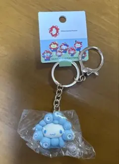 ミャクミャク　サンリオ　シナモロール　キーホルダー