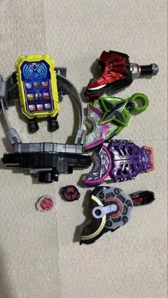 仮面ライダーギーツ変身ベルトなど