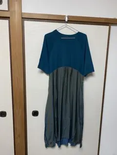 Zampa 青とグレーの2トーンワンピース