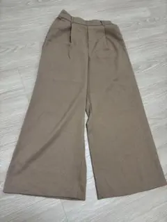 ピンクベージュ　ワイドパンツ ゴムウエスト　ロペピクニック