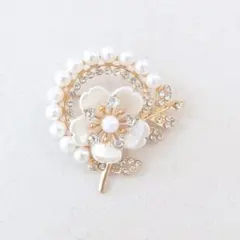 桜とパールのブローチ・ゴールド 春 ハレの日 花 フラワー f2-3258