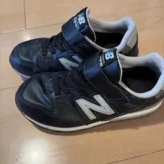 New Balance キッズ スニーカー ブラックのサムネイル