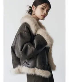 MURUA アンイーブンショートフェイクムートンジャケット　ブラウン