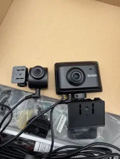 comtec ドライブレコーダー　ZDR016 前後カメラ　配線付きのサムネイル