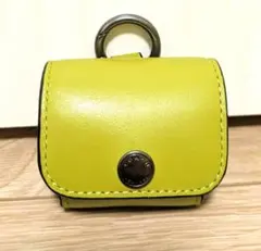 COACH 　コーチ　バッグチャーム AirPods Pro対応　レザーのサムネイル