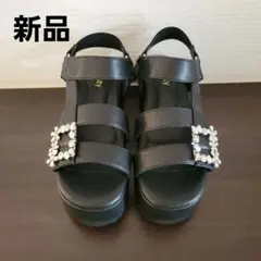 最終価格! チェスティ 厚底 サンダル ビジュー 新品のサムネイル