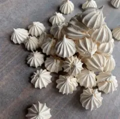 さくしゅわ箱いっぱいのメレンゲプレーン今年もよろしくお願いいたしますセールtGH