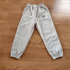 新品未使用グレー　女の子 スウェットパンツ120