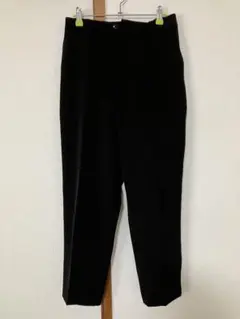 ハニーズ　センタープレスパンツ　63センチ丈　ブラック