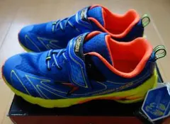 （新品未使用タグ付）瞬足　スニーカー ◆23.0