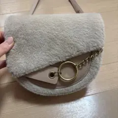 ベージュファーショルダーバッグ