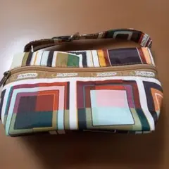 LeSportsac 幾何学模様 ポーチ