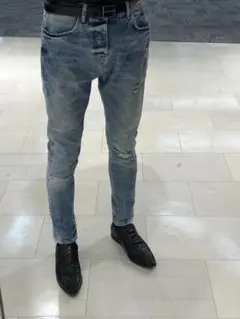 ZARAダメージリペアライトブルースキニーデニム