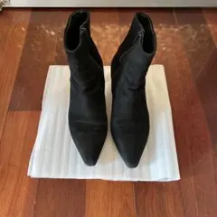 黒スエードジッパーブーツ 中ヒール