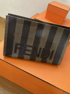 FENDI クランチバッグ