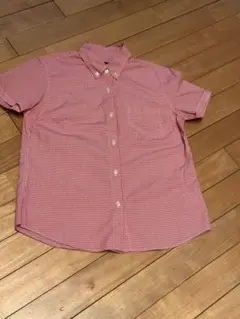 UNIQLO 赤と白のチェック ボタンダウンシャツ