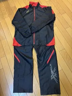 アシックス　ウインドブレーカー　150