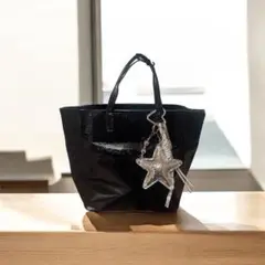 ブラックトートバッグ（星チャーム付）