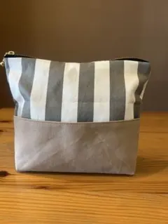 Item thumbnail for item 32b6122f-b94d-4e43-849e-7d7e1af03094