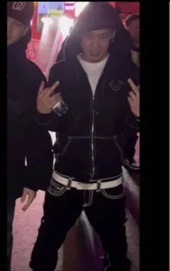 DADA DAB 着用TRUE RELIGIONトゥルーレルジョンのサムネイル