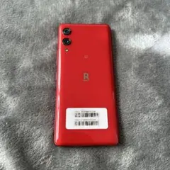 Rakuten Hand 5G カラー：クリムゾンレッド