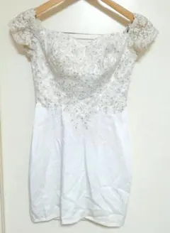 リップライン系ドレス　キャバワンピース　キャバドレス