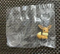ポケモン　しっぽみてみて！　フィギュア　イーブイ