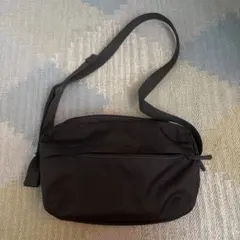 無印　ボディバック　グレーのサムネイル