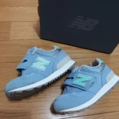 New Balance 313 淡いブルー スニーカー