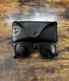 Ray-Ban Wayfarer RB2140 美品のサムネイル