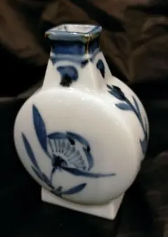 【砥部焼】 梅山窯 一輪挿し 陶磁器 刻印入り